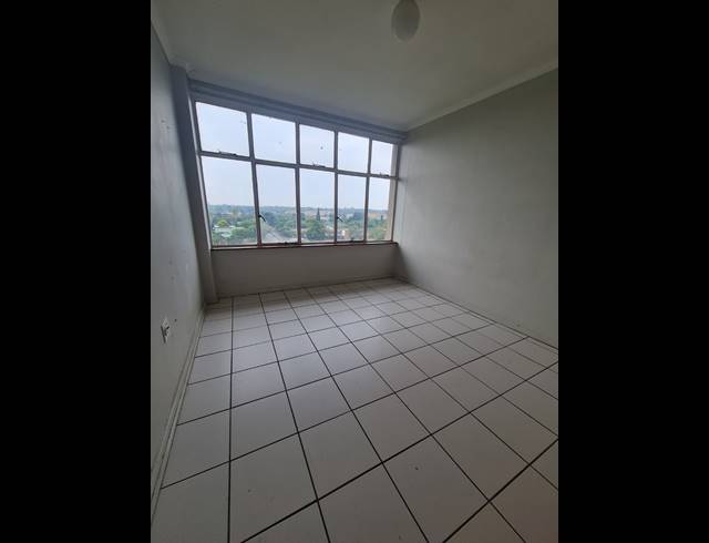 3 BEDROOM FLAT FOR SALE IN SASOLBURG CENTRAL